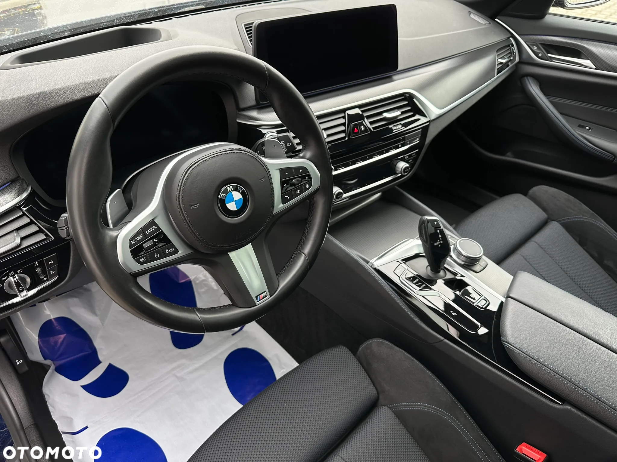 BMW Seria 5 530i xDrive M Sport sport - 27