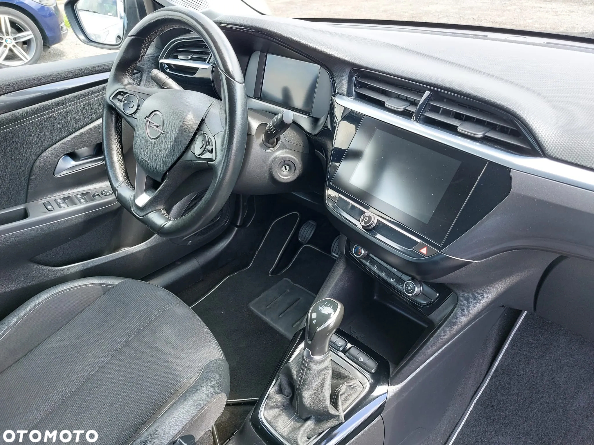 Opel Corsa 1.2 Elegance S&S - 24