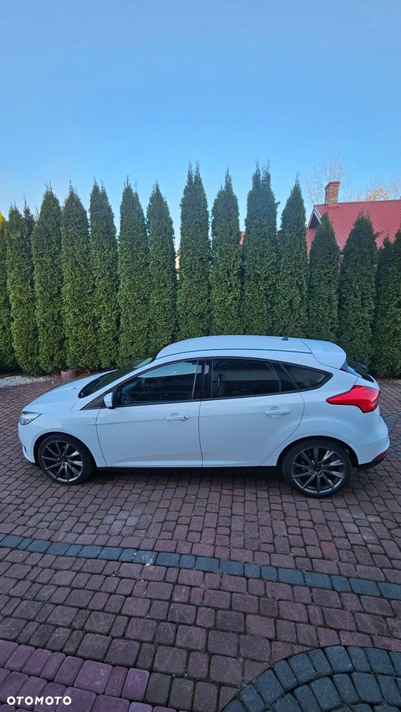 Ford Focus 1.5 TDCi Titanium ECOnetic ASS - 14
