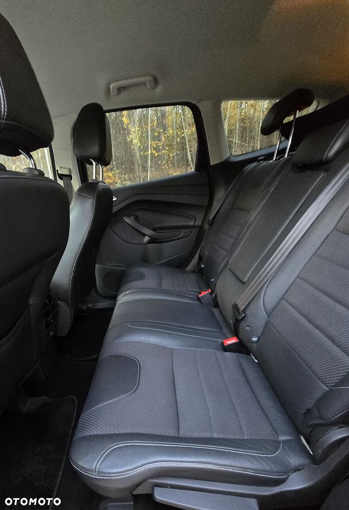 Ford Kuga 2.0 TDCi 4x4 Titanium - 21