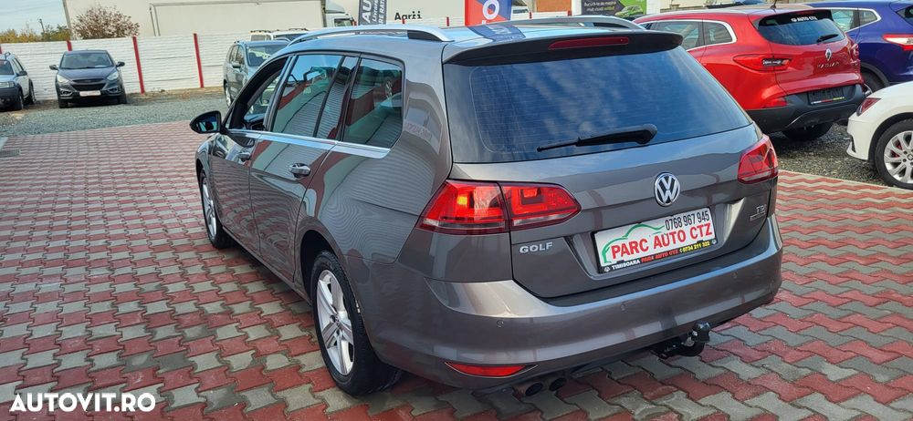 Volkswagen Golf - 8