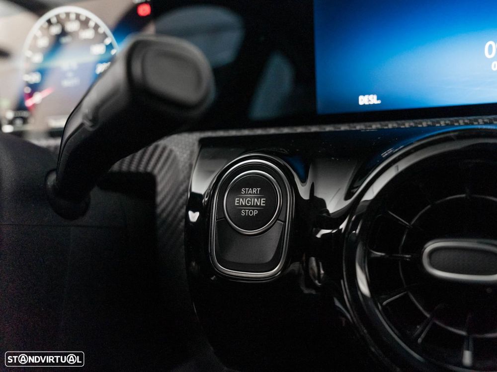 Mercedes-Benz A 250 Limousine e Style Plus - 24