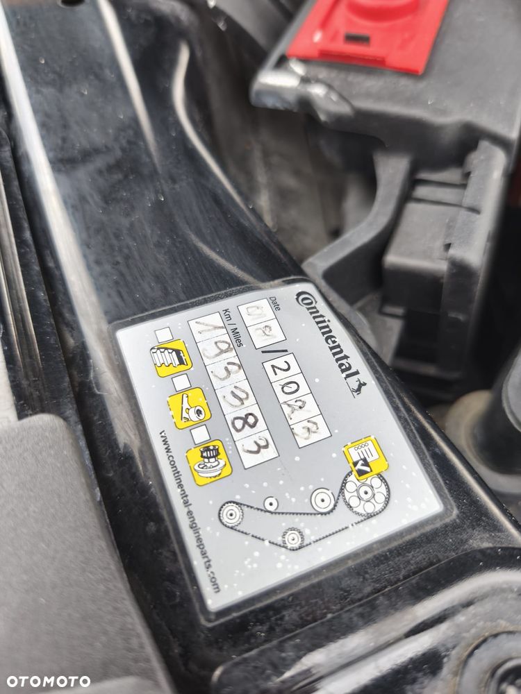 Audi A4 Avant 40 TDI S Line S tronic - 16