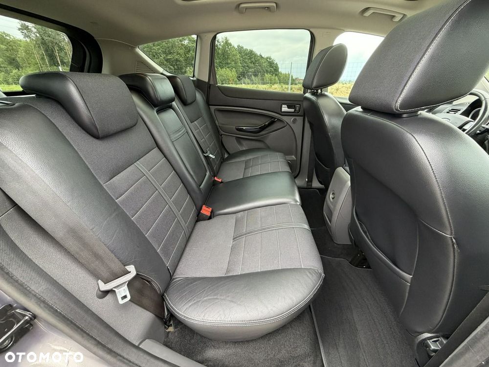 Ford Kuga - 15