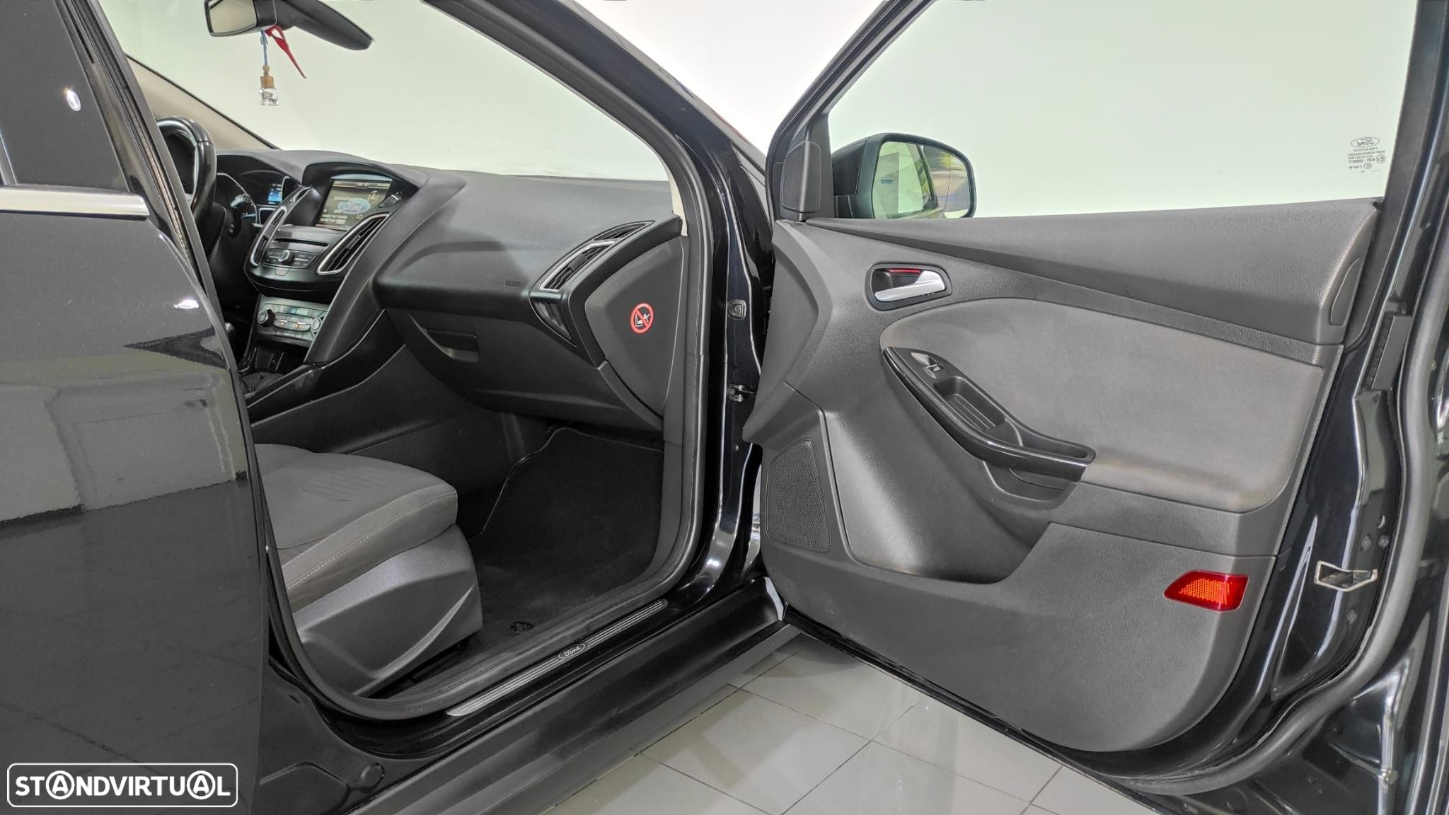 Ford Focus SW 1.5 TDCi Titanium - 22