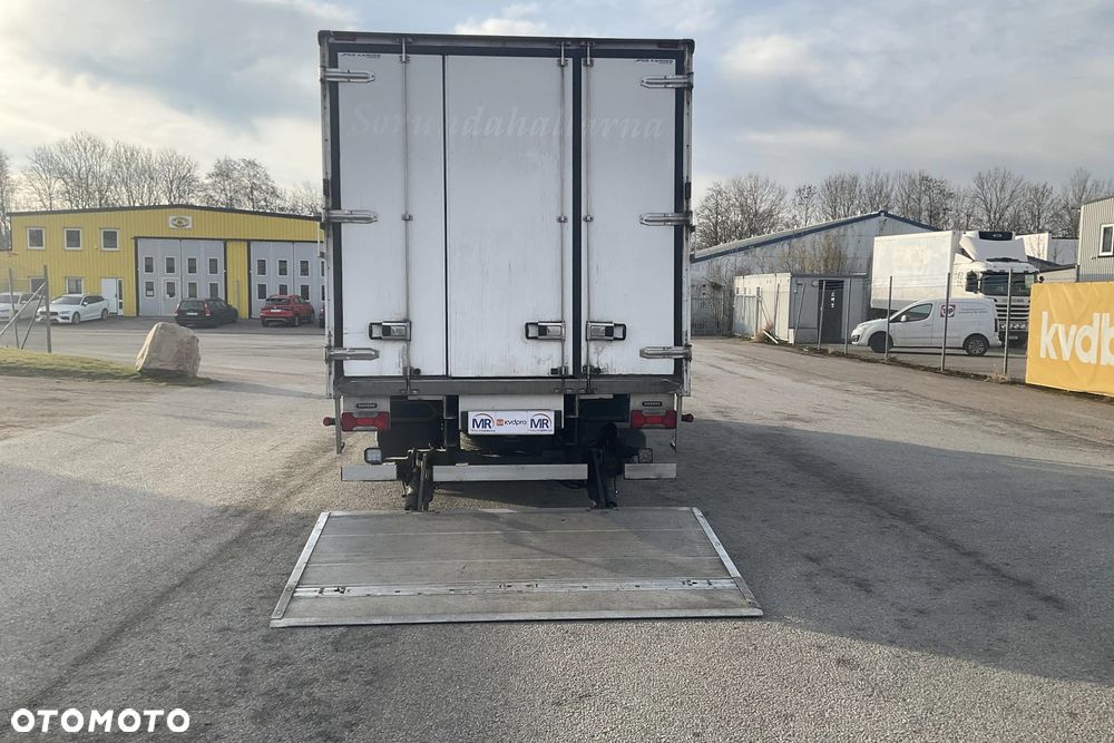 Mercedes-Benz Sprinter - 3