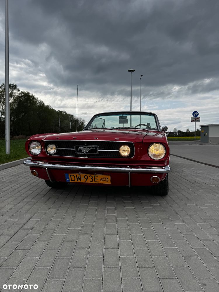 Ford Mustang - 11