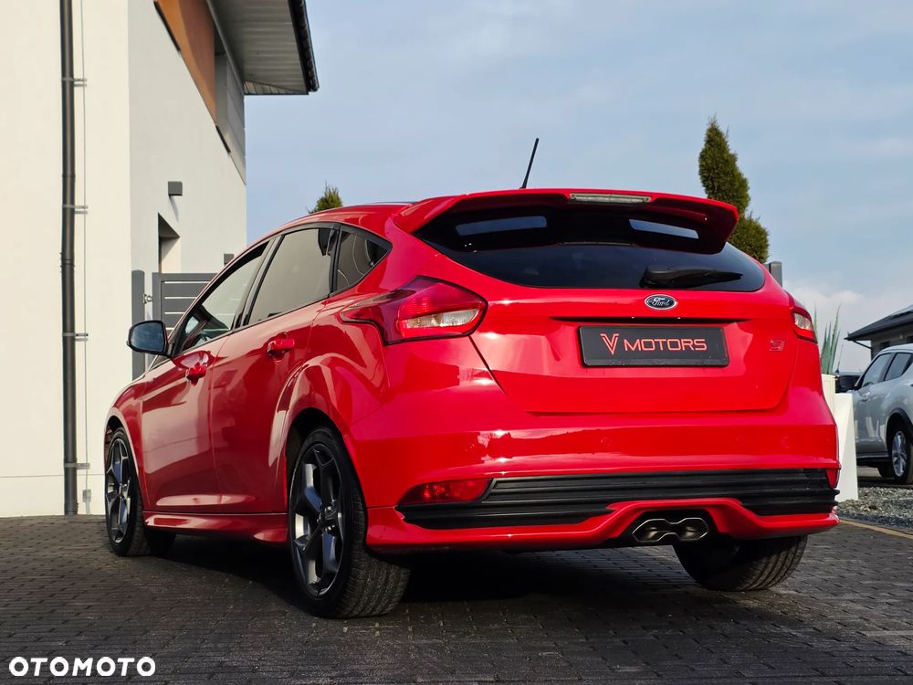 Ford Focus 2.0 TDCi ST - 22