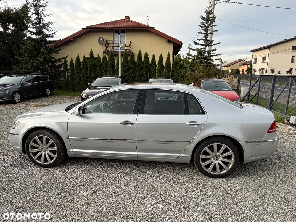 Volkswagen Phaeton 4.2 V8 4MOTION Automatik (5 Sitzer) - 8