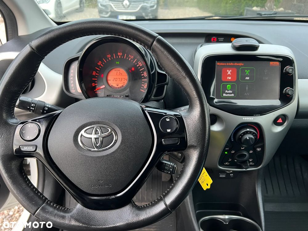 Toyota Aygo x-clusive Style Selection - 28