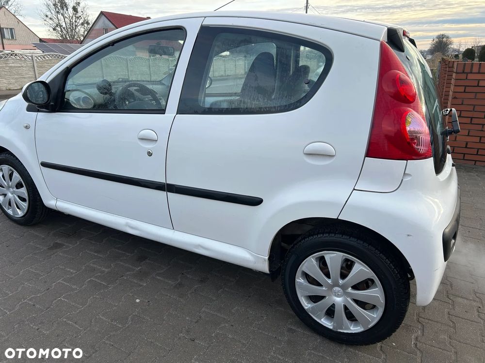 Peugeot 107 - 6