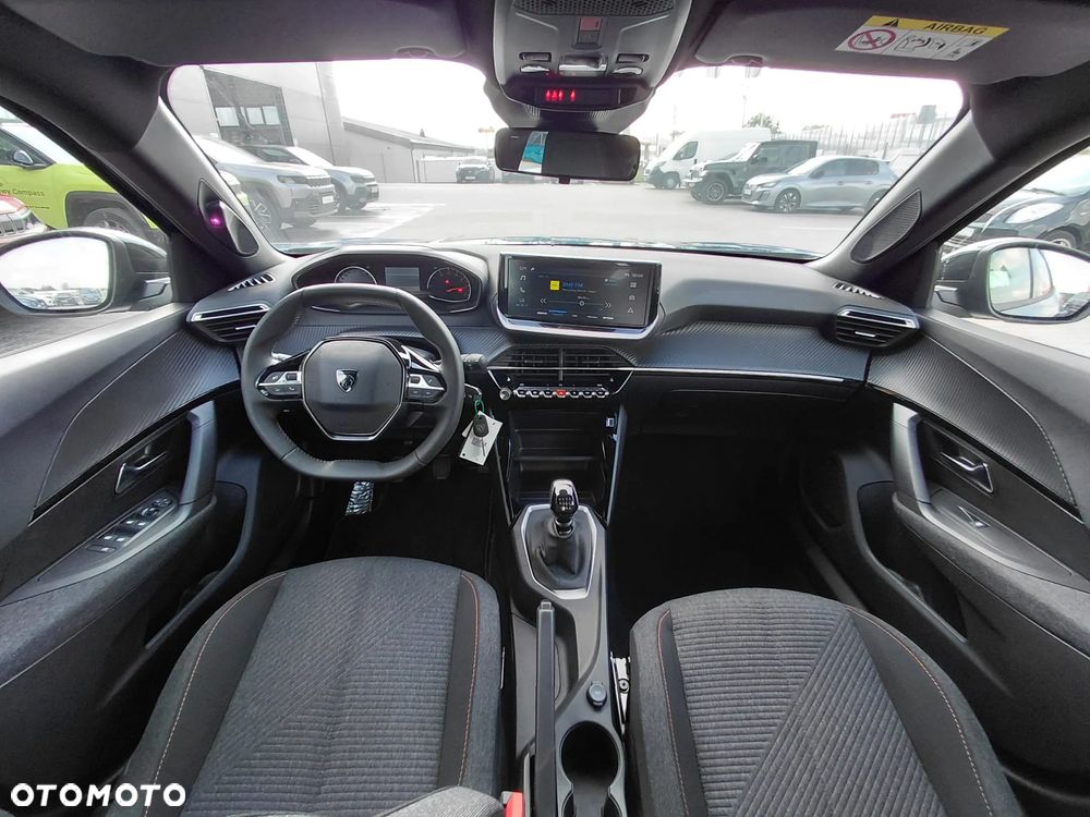 Peugeot 2008 1.2T Edition S&S - 12