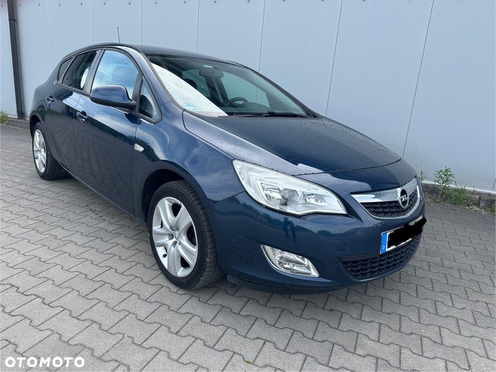 Opel Astra 1.4 EcoFLEX Design Edition - 2