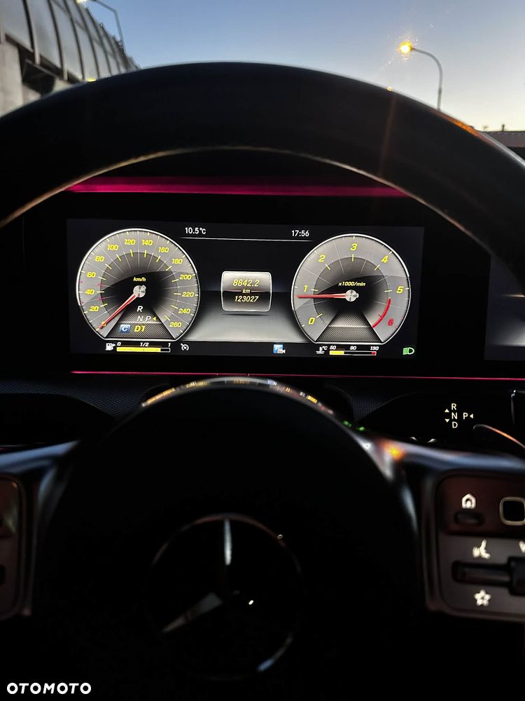 Mercedes-Benz Klasa E 220 d 4-Matic Avantgarde - 6