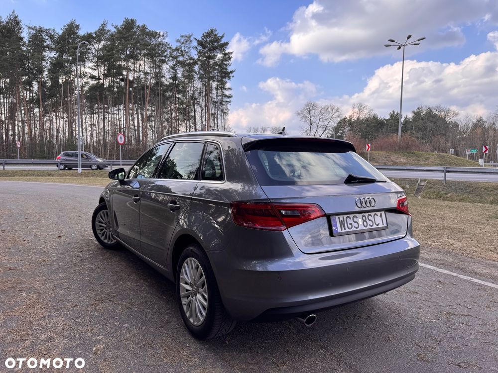 Audi A3 Sportback 1.6 TDI DPF Ambition - 3