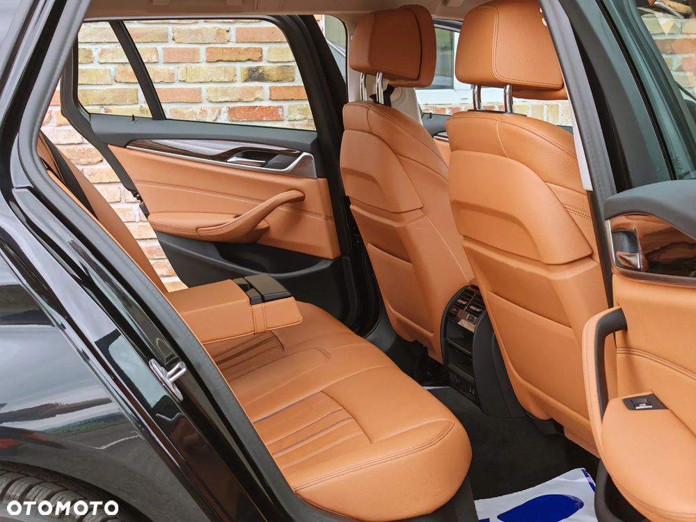 BMW Seria 5 520d Luxury Line - 17
