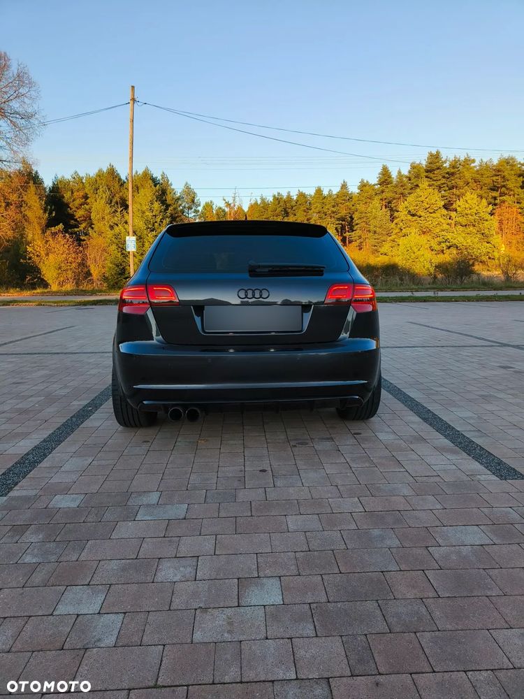 Audi A3 Sportback - 2
