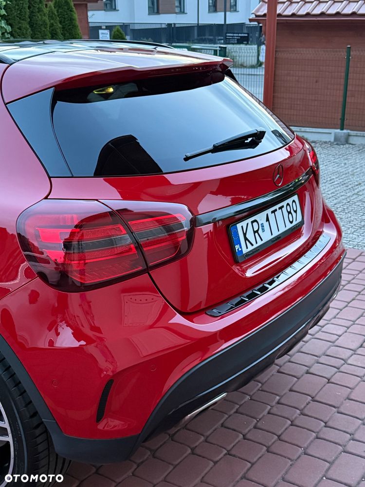 Mercedes-Benz GLA 220 4-Matic AMG Line - 7
