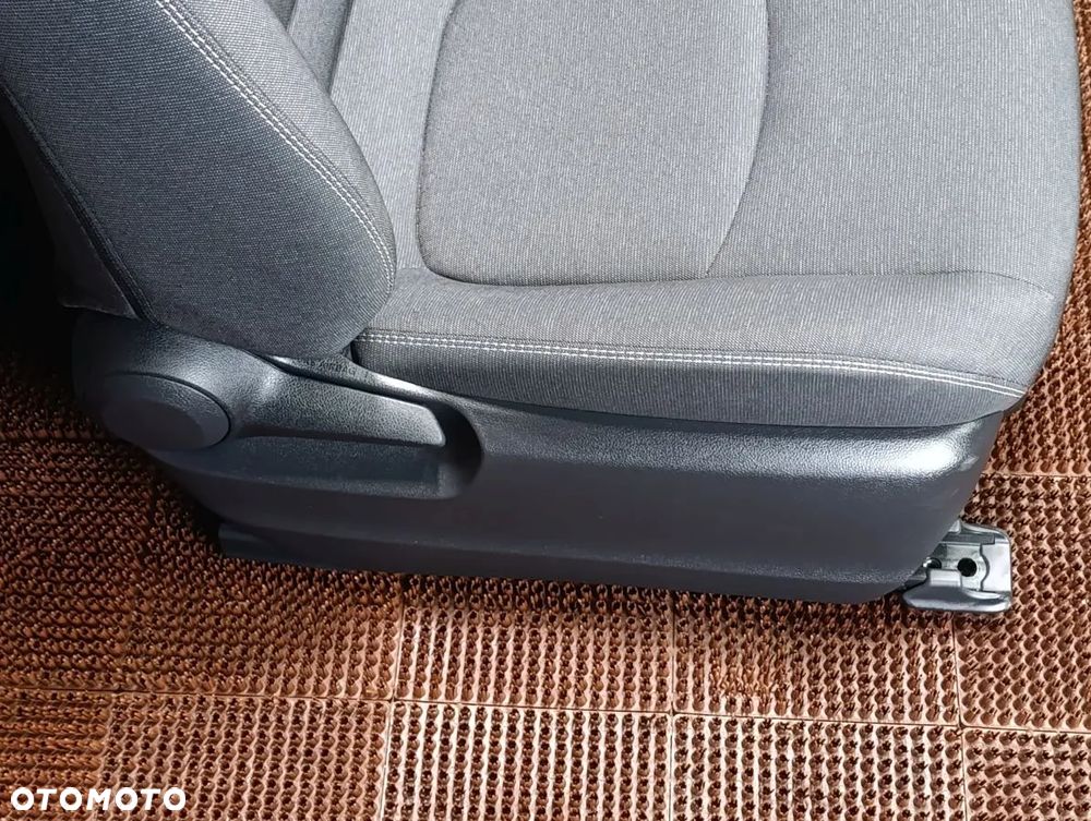 TOYOTA COROLLA E21 od 2019r Fotele Kanapy Boczki - 14