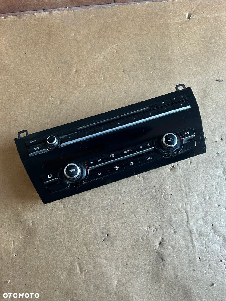 BMW F02 F01 F10 PANEL KLIMATYZACJI RADIA 9241227 - 1