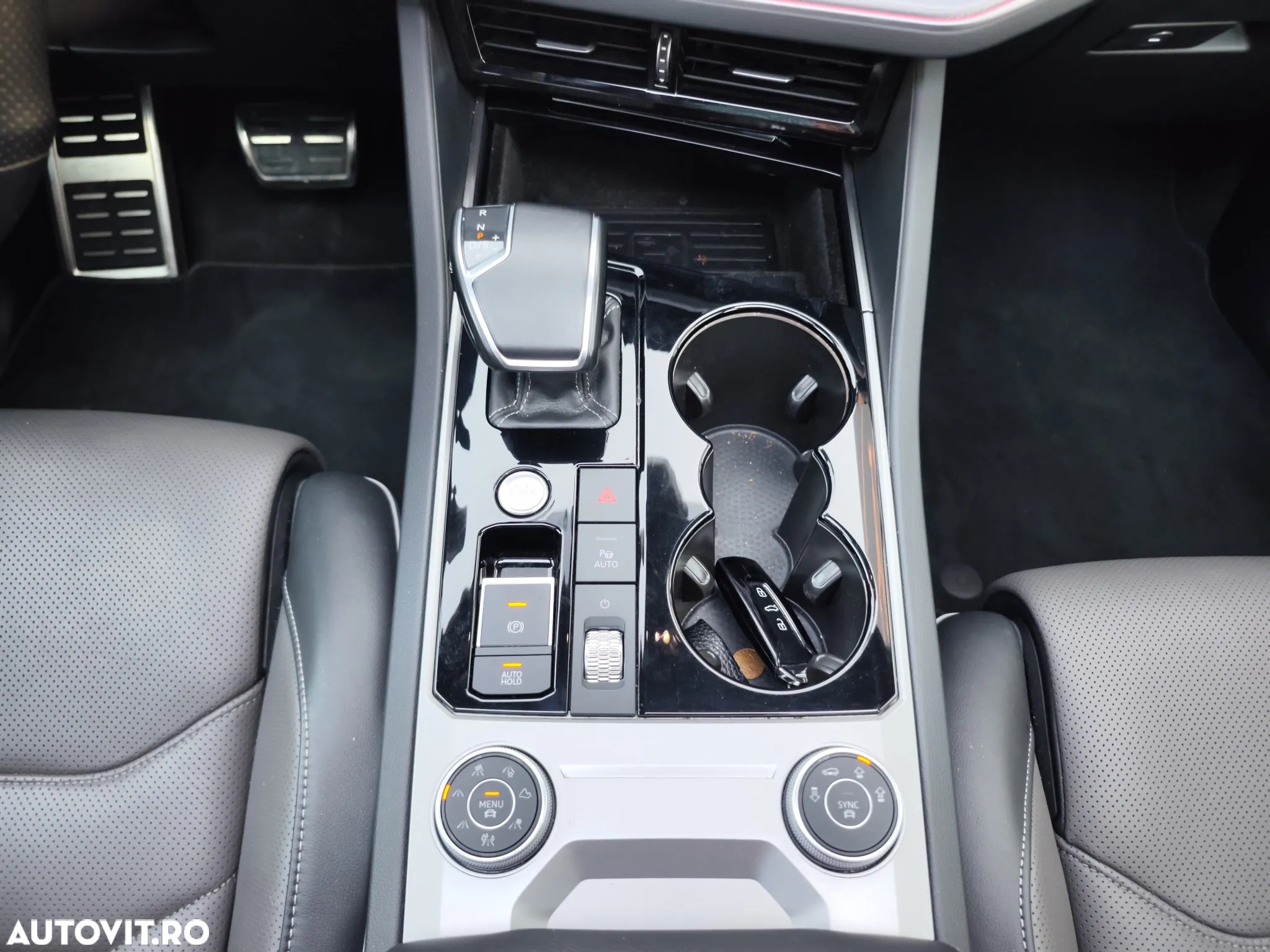 Volkswagen Touareg V6 TDI R-Style - 24
