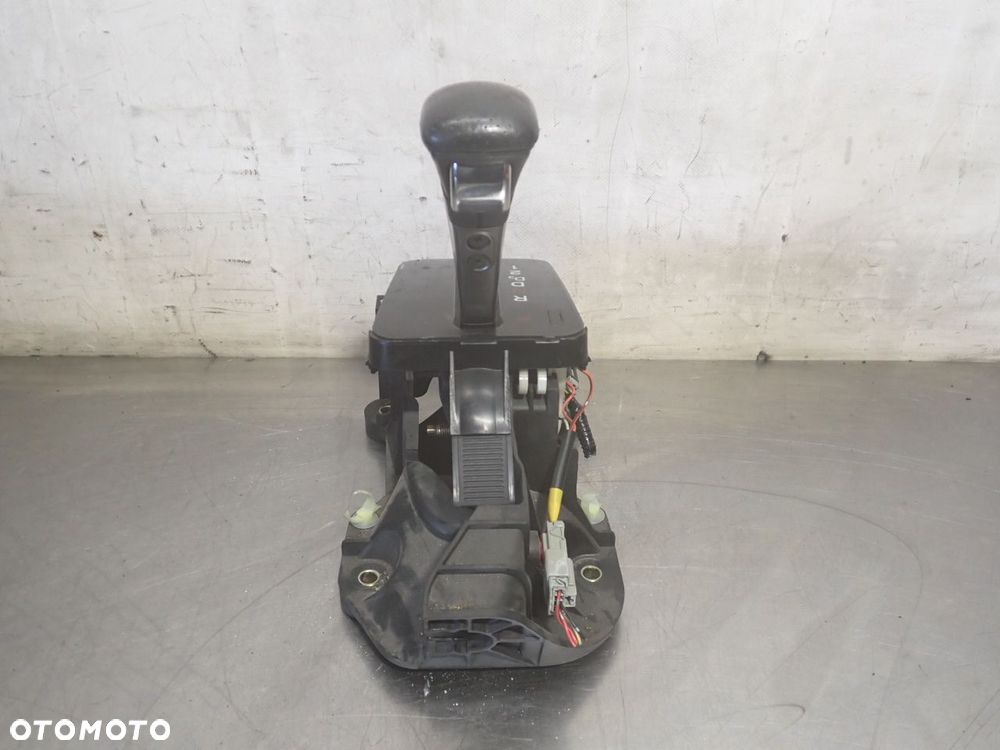 DŹWIGNIA ZMIANY BIEGÓW HONDA ACCORD VII 3.0VTEC - 4