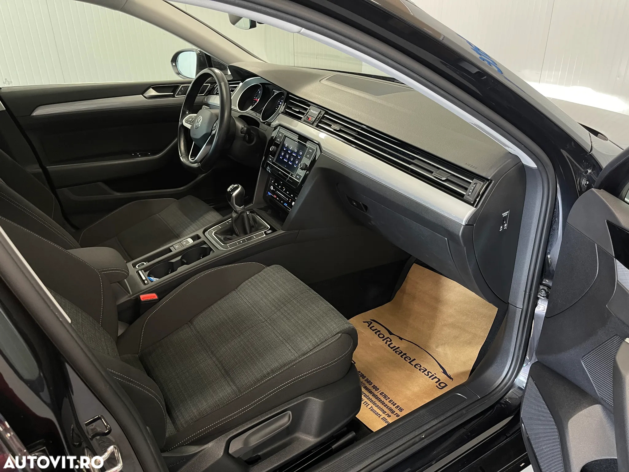 Volkswagen Passat 2.0 TDI Comfortline - 9