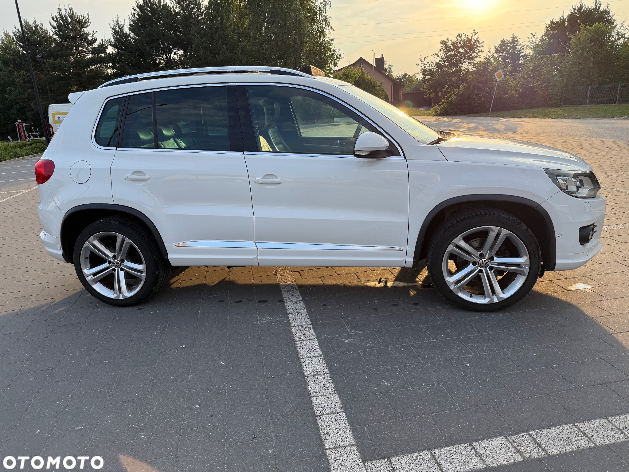 Volkswagen Tiguan 2.0 TDI 4Mot R-Style DSG - 3