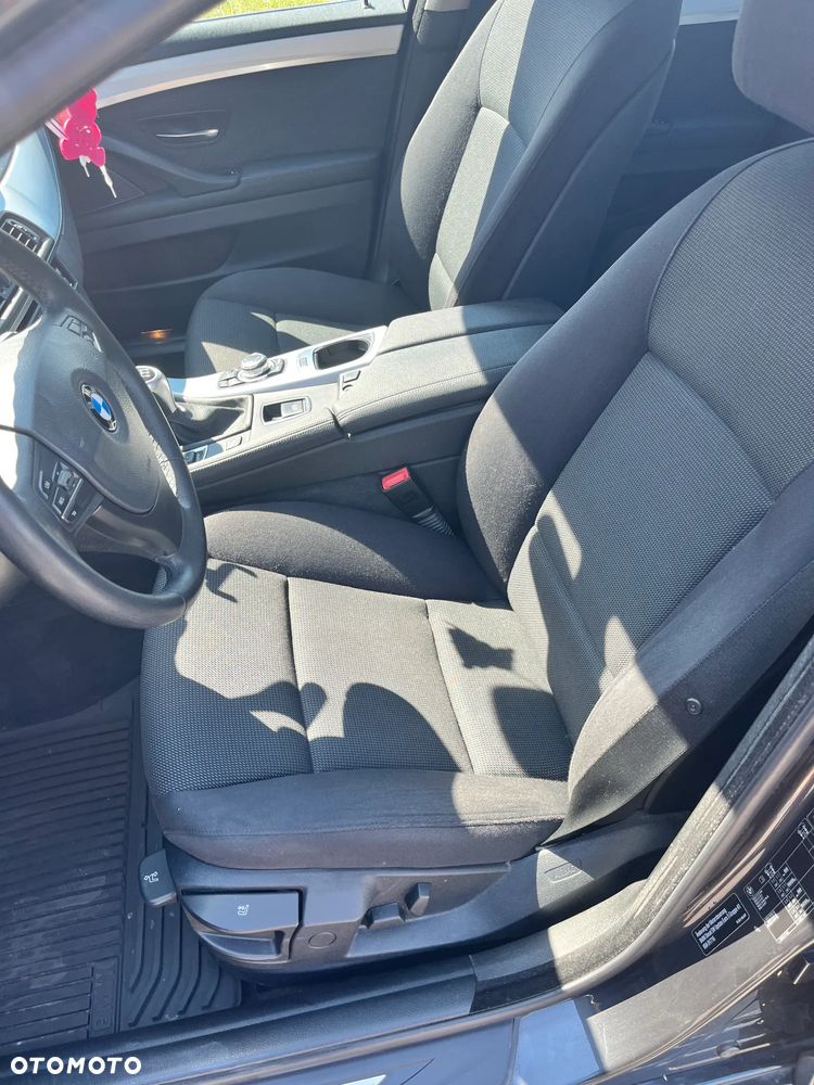 BMW Seria 5 520d - 14