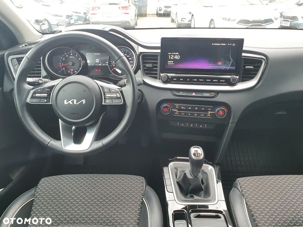 Kia Ceed 1.5 T-GDI Tribute - 30