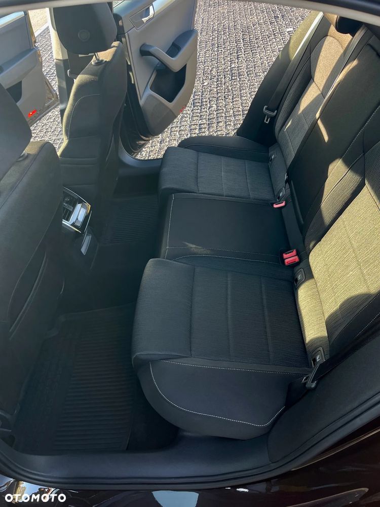 Skoda Superb 2.0 TDI Ambition DSG - 12
