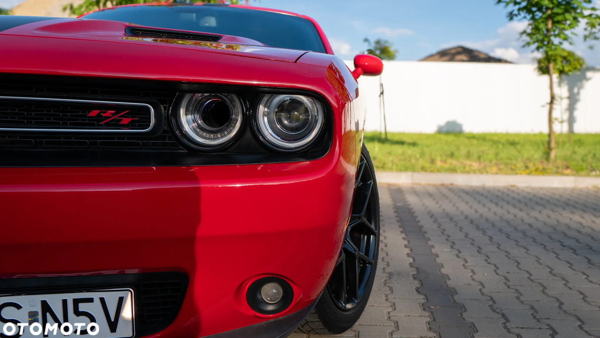 Dodge Challenger - 9