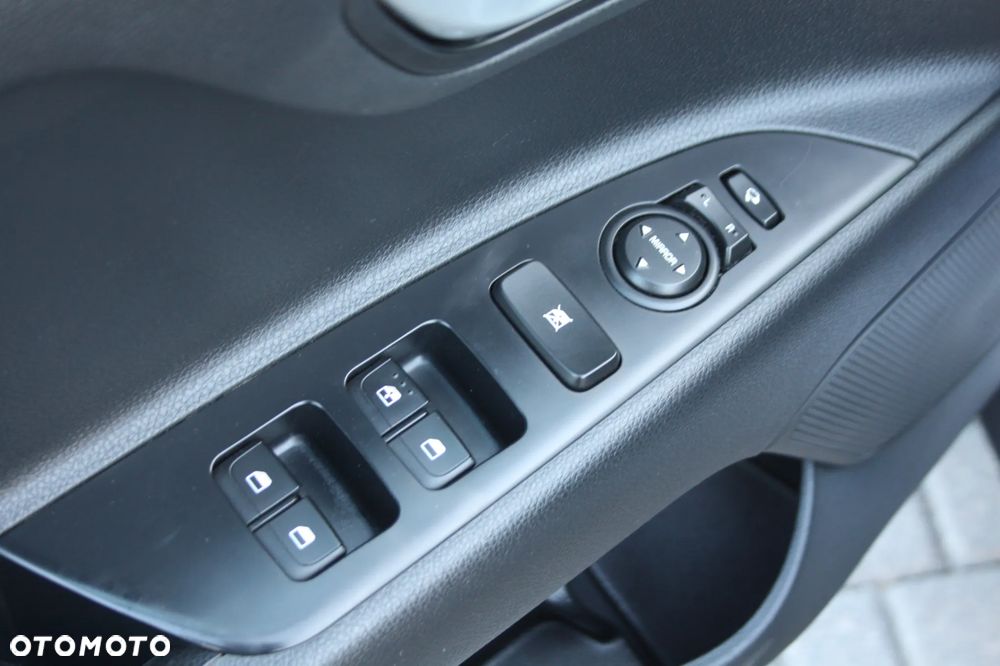Kia Stonic 1.0 T-GDI 120 Spirit - 24