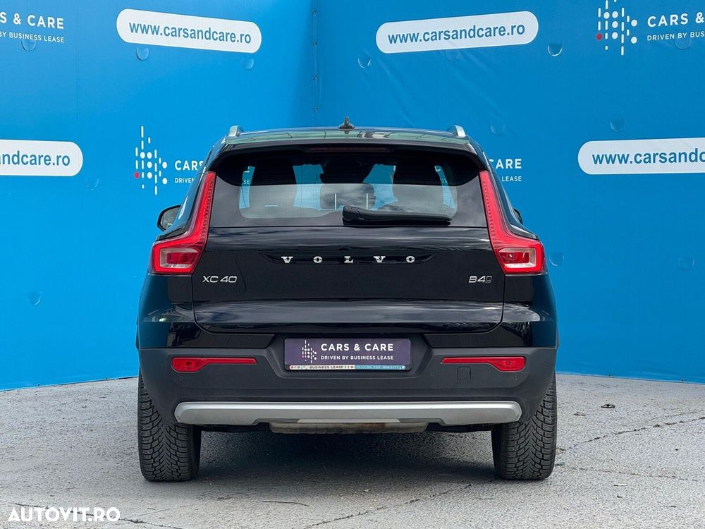 Volvo XC 40 B4 AT8 AWD Mild Hybrid Inscription - 13