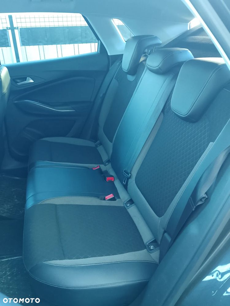 Opel Grandland X - 12