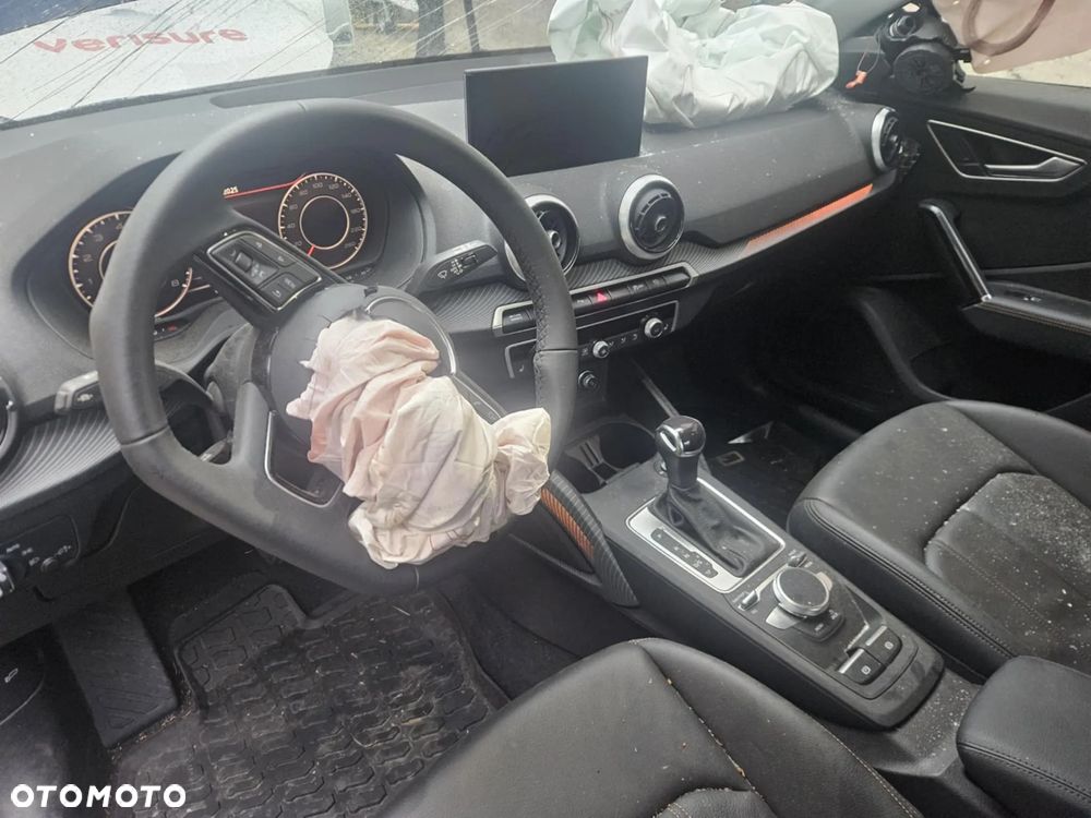 Audi Q2 35 TFSI S tronic design - 6