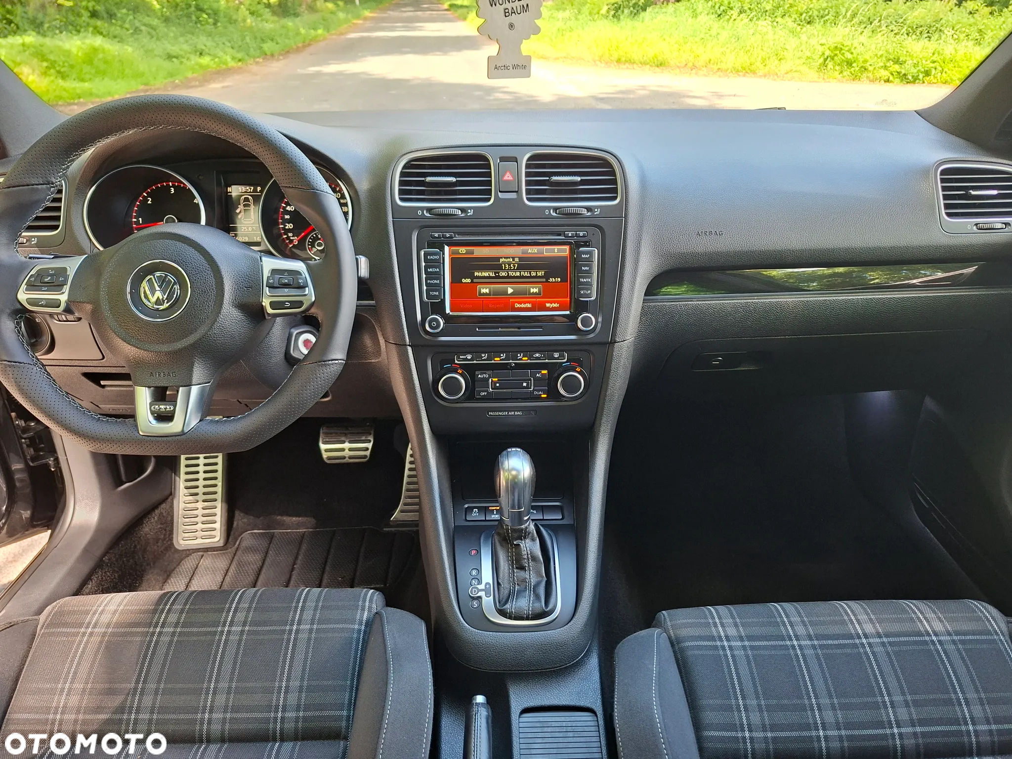 Volkswagen Golf 2.0 TDI DPF DSG GTD - 9
