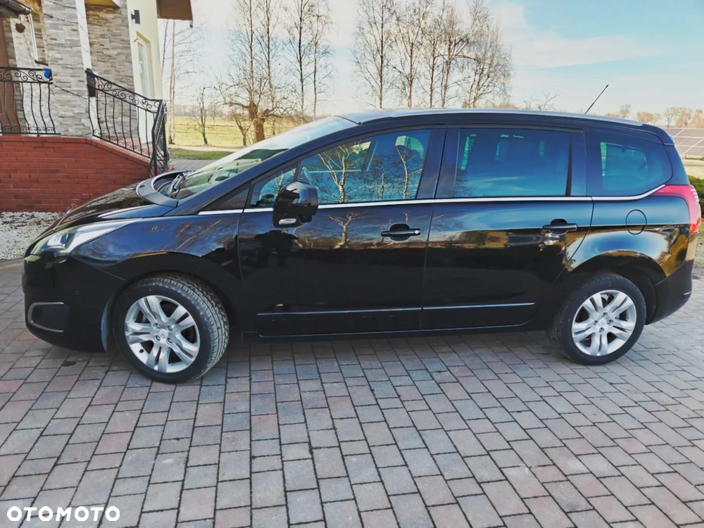 Peugeot 5008 2.0 HDi Allure 7os - 2