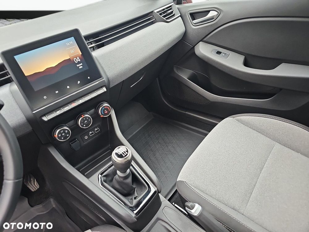 Renault Clio - 19