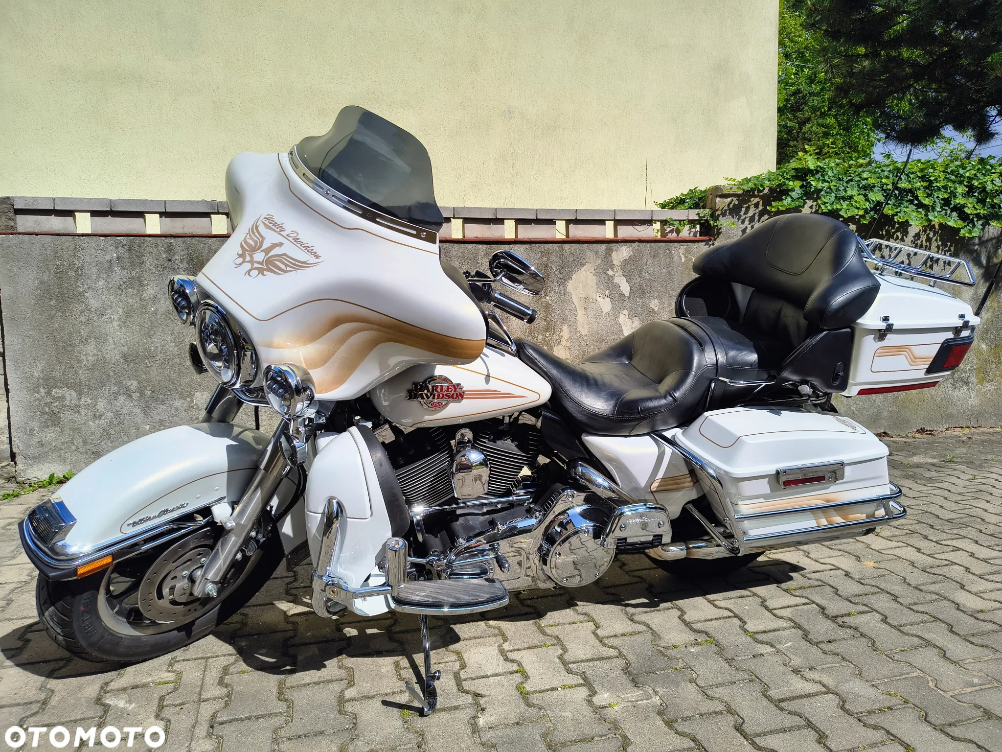Harley-Davidson FLHTCU Ultra - 3