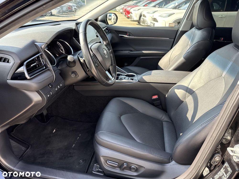 Toyota Camry 2.5 Hybrid Executive CVT - 13