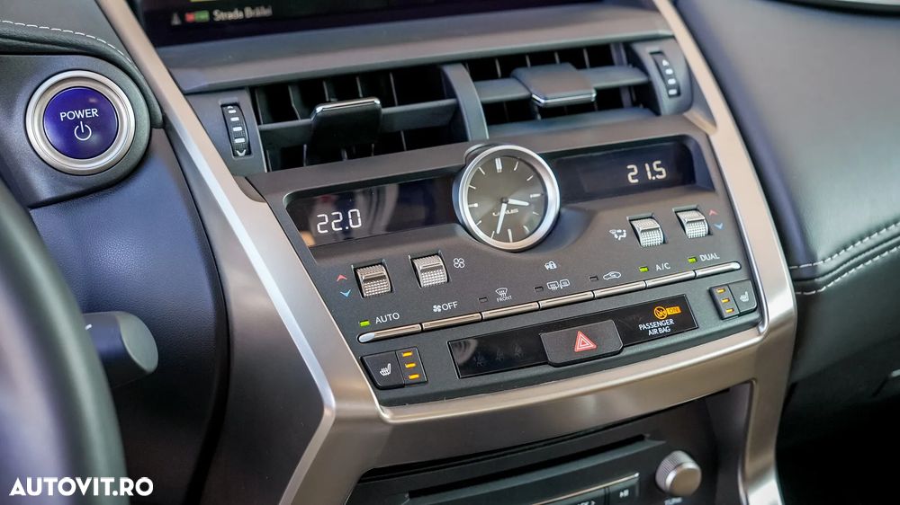 Lexus Seria NX 300h Executive Line - 17