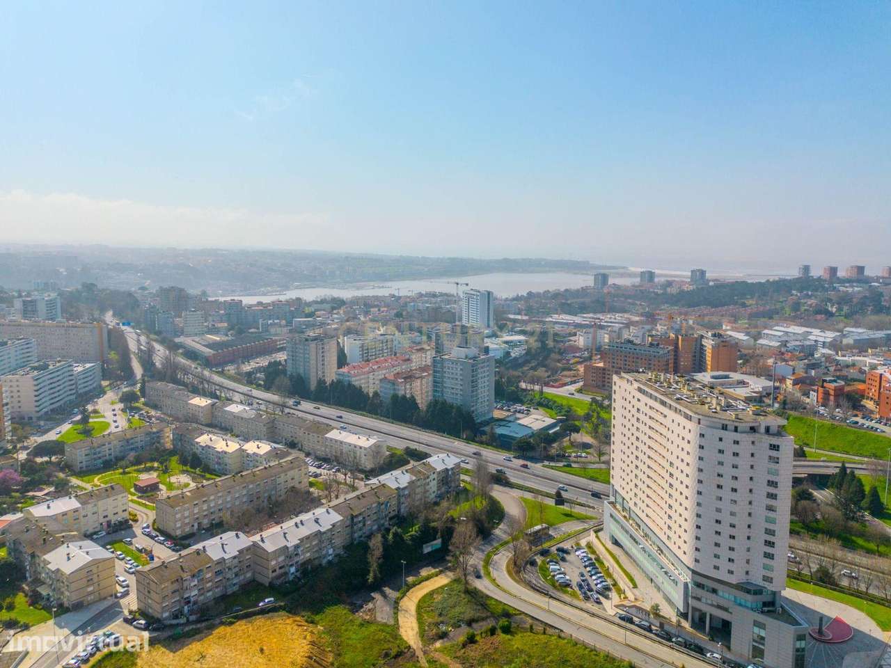Penthouse T4 de Luxo na Av. da Boavista com Vistas Mar, Rio e Cidade - Grande imagem: 3/53