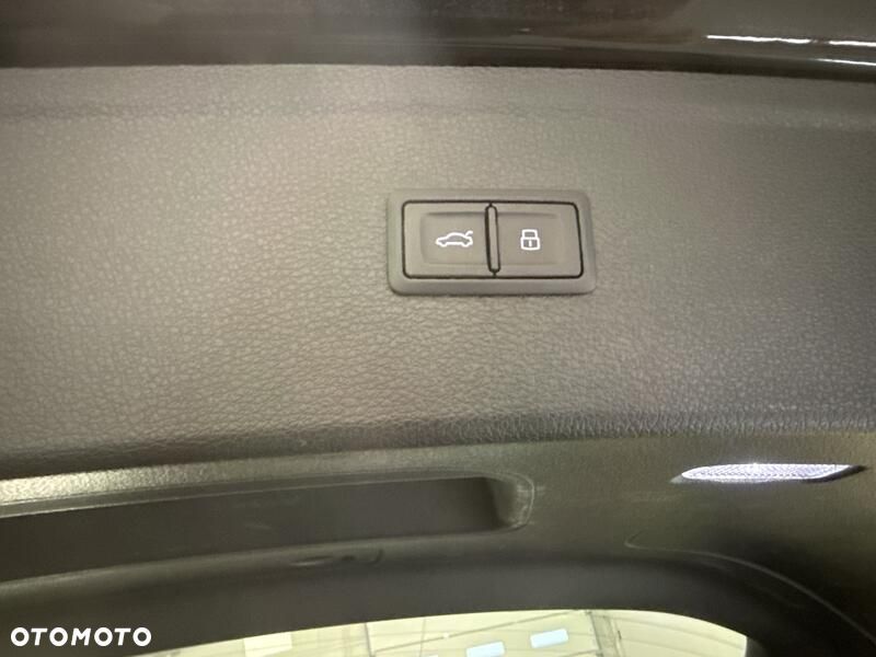 Audi Q5 40 TDI mHEV Quattro S Line S tronic - 23