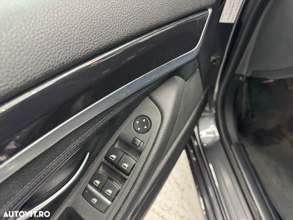 BMW Seria 5 520d Aut. - 20