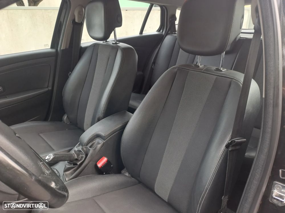 Renault Mégane Sport Tourer dCi 110 FAP LIMITED - 10