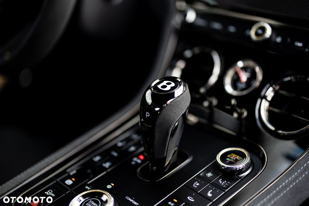 Bentley Continental GT - 13