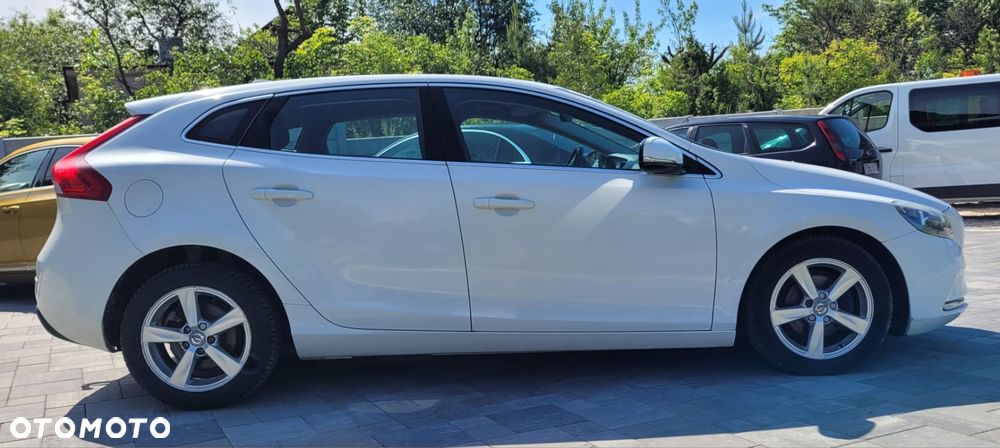 Volvo V40 - 13