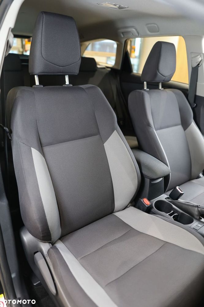 Toyota Auris - 13