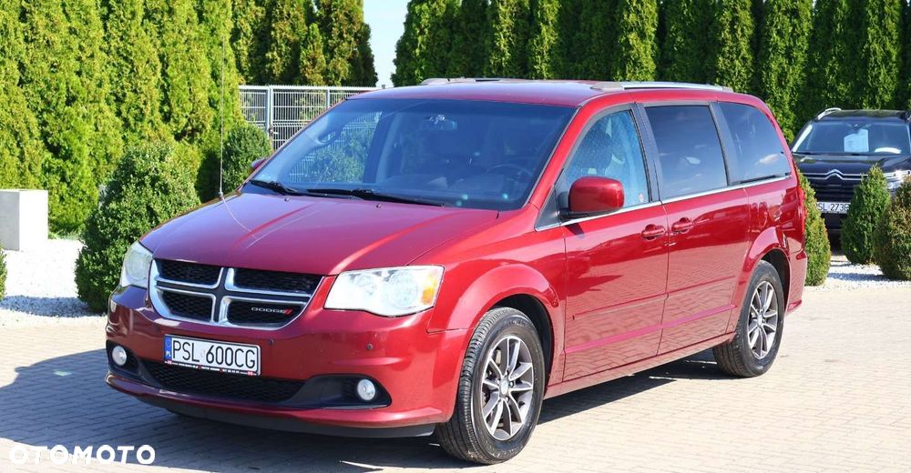 Dodge Grand Caravan - 10